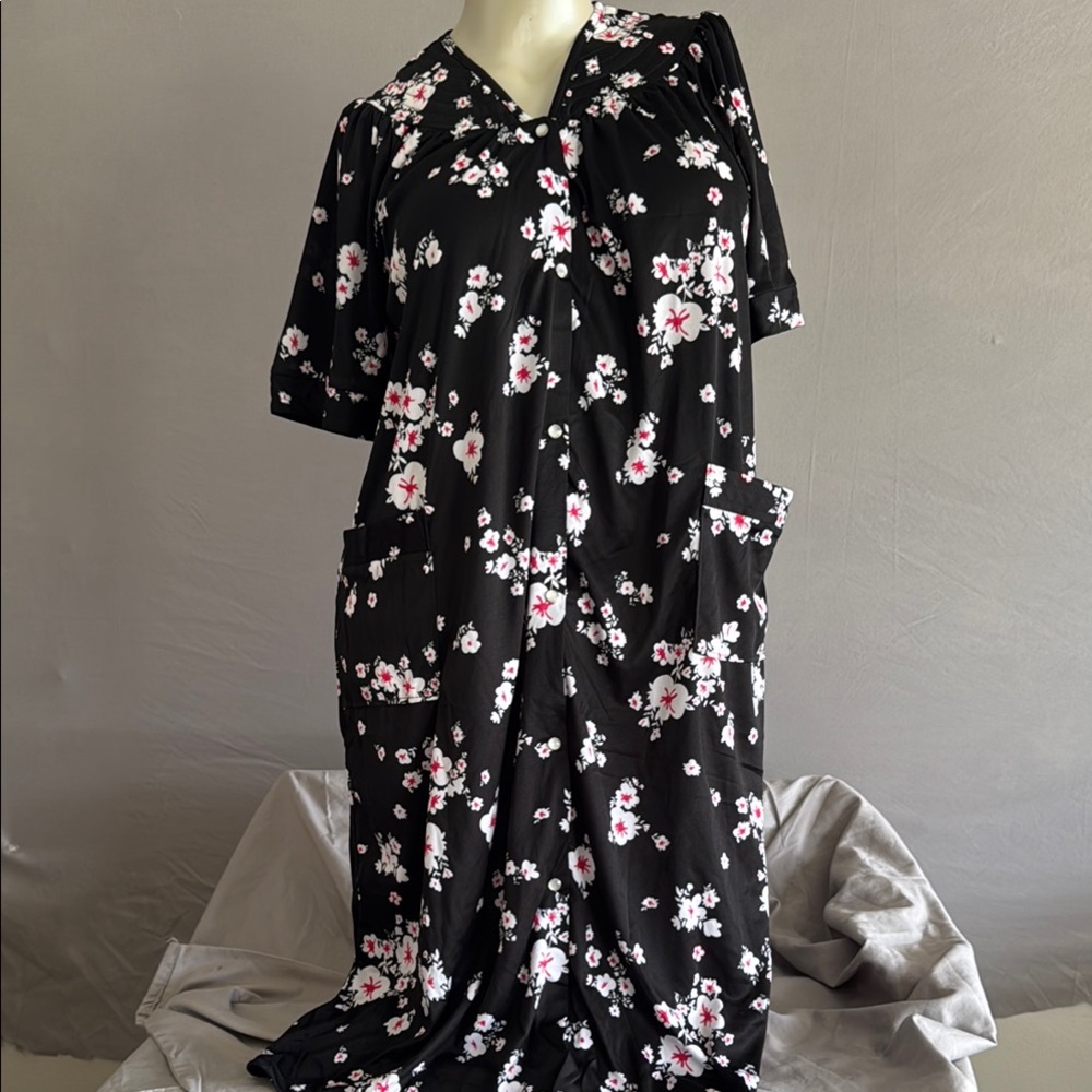 Floral Black Dress with Pockets